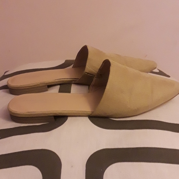 American Eagle Outfitters Womens Pointy-Toe Flats - Picture 8 of 8